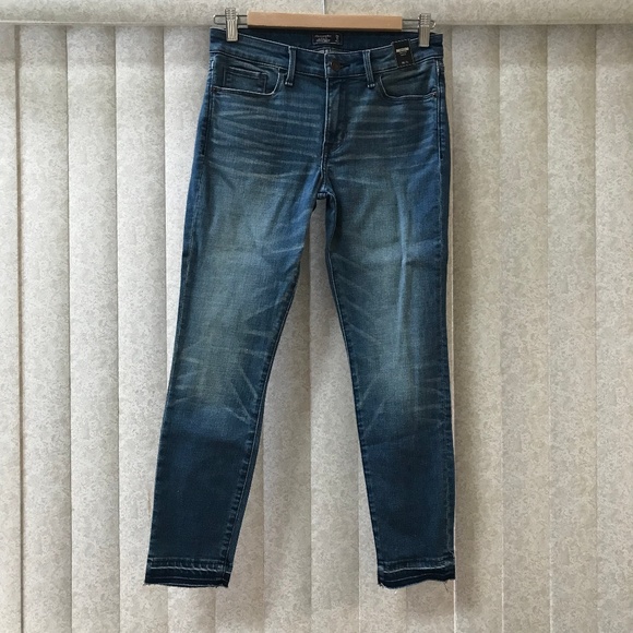 ABERCROMBIE & FITCH Harper Low Rise Ankle Jeans - Picture 1 of 5